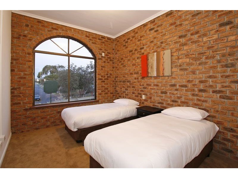 128/325 Nepean Highway, Frankston VIC 3199