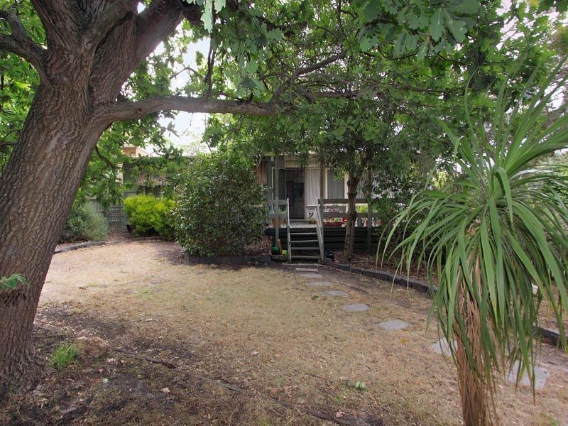 4 Ronald Avenue, Frankston VIC 3199
