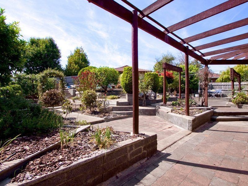 4 Yuluma Court, Frankston VIC 3199