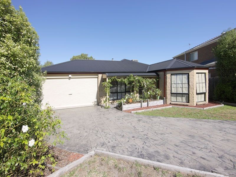 16 Crestview Court, Frankston South VIC 3199