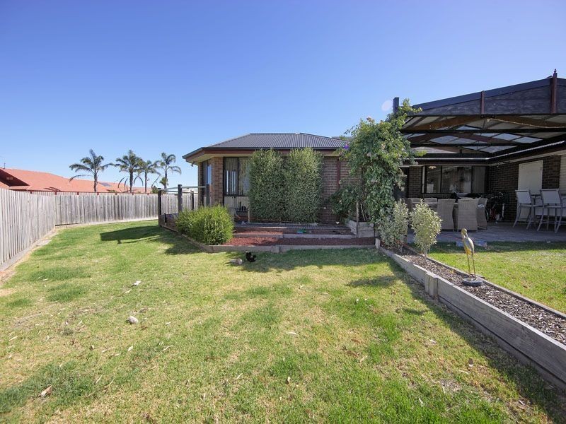 16 Crestview Court, Frankston South VIC 3199