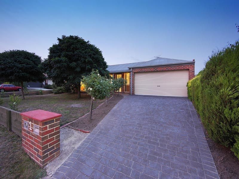 1 Geebung Avenue, Frankston South VIC 3199