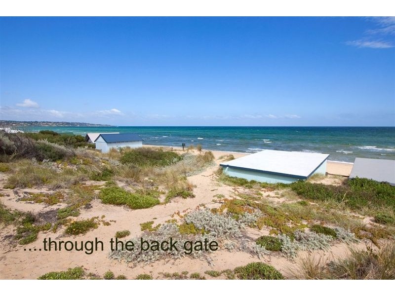 2/18 Gould Street, Frankston VIC 3199