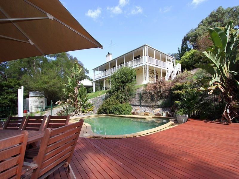 15 Walkers Road, Mount Eliza VIC 3930