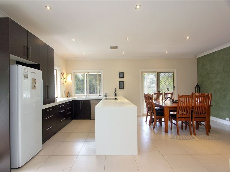 15 Walkers Road, Mount Eliza VIC 3930
