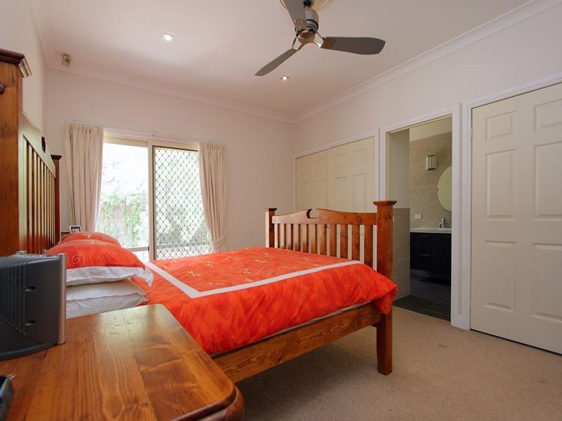 15 Walkers Road, Mount Eliza VIC 3930