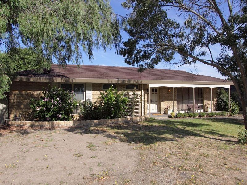 8 Eyre Court, Frankston South VIC 3199