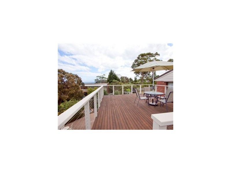 26 Volitans Avenue, Mount Eliza VIC 3930