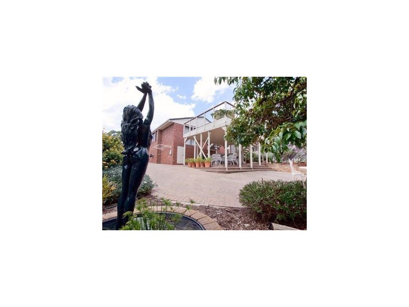 26 Volitans Avenue, Mount Eliza VIC 3930