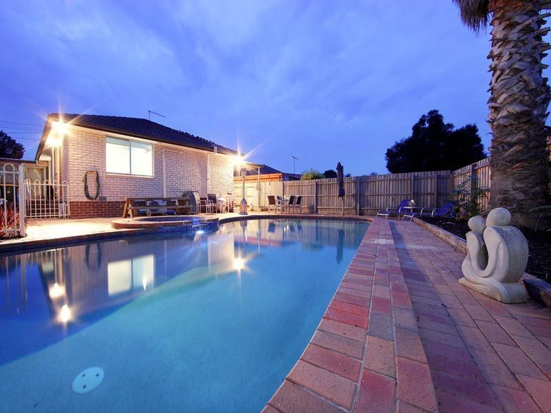 71 Lucerne Crescent, Frankston VIC 3199