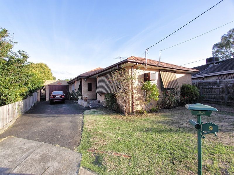 9 Grace Court, Frankston VIC 3199