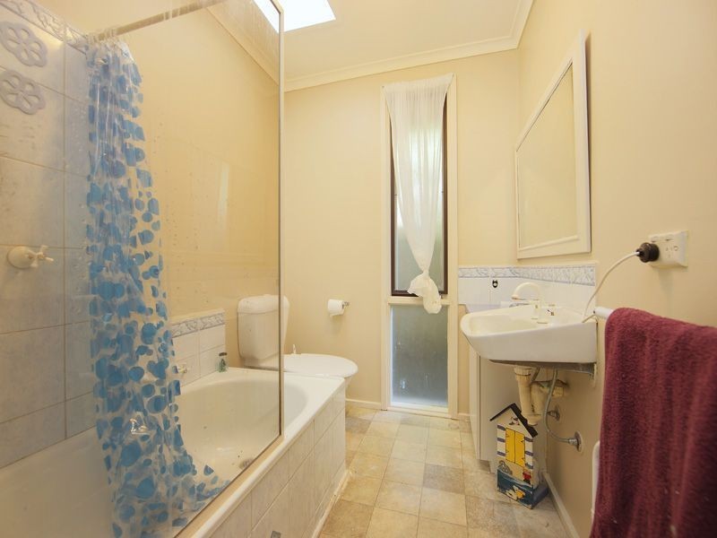 40 Blaxland Avenue, Frankston South VIC 3199