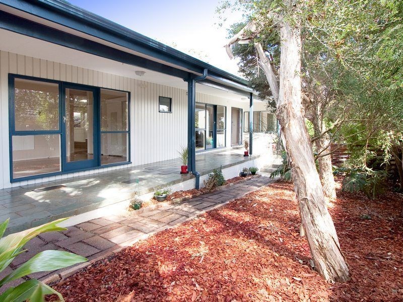 2 Harcourt Avenue, Frankston South VIC 3199