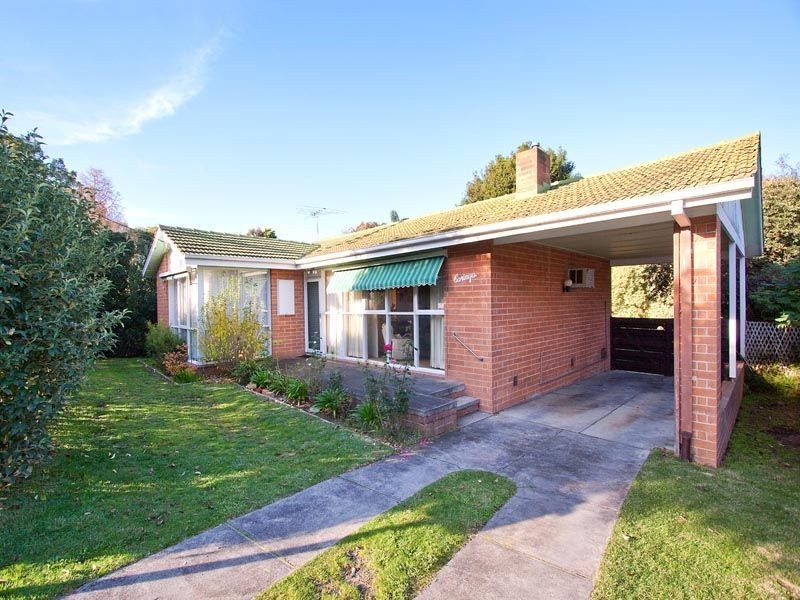 13 Karingal Drive, Frankston VIC 3199