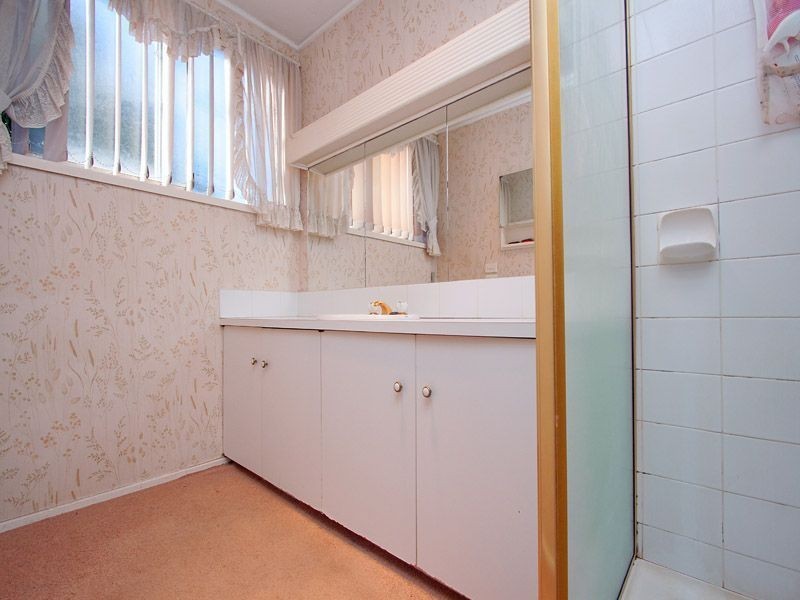 13 Karingal Drive, Frankston VIC 3199