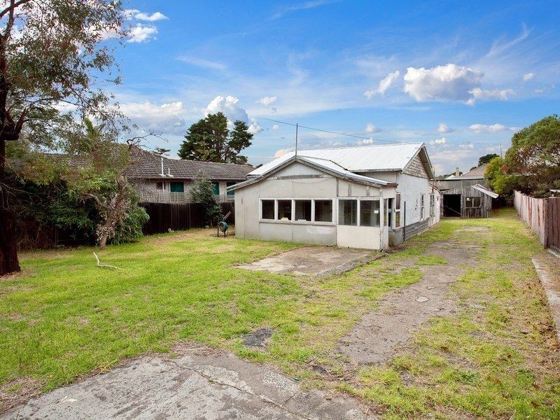 4 Silas Avenue, Frankston VIC 3199