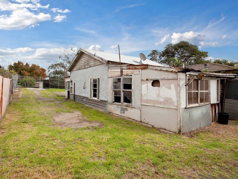 4 Silas Avenue, Frankston VIC 3199
