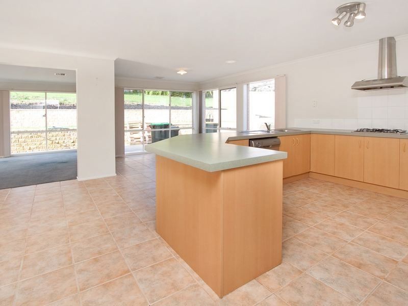 11 Kenmore Court, Frankston VIC 3199