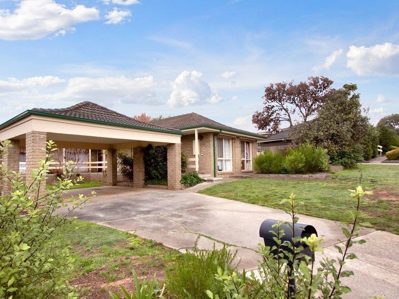 6 Miranda Place, Frankston VIC 3199