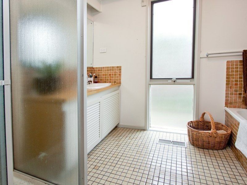 6 Miranda Place, Frankston VIC 3199