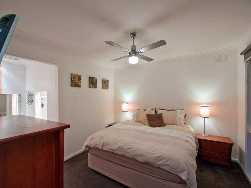 2 Shelbury Place, Frankston South VIC 3199