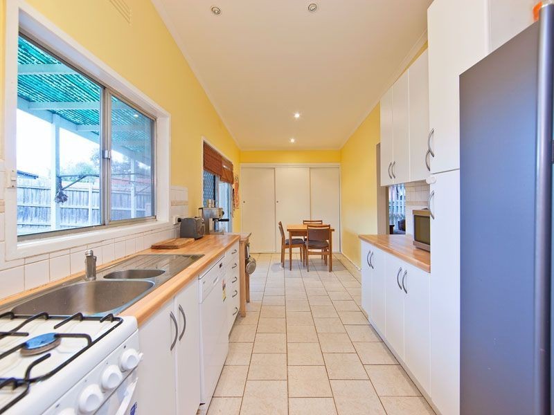 5 Devon Court, Frankston VIC 3199