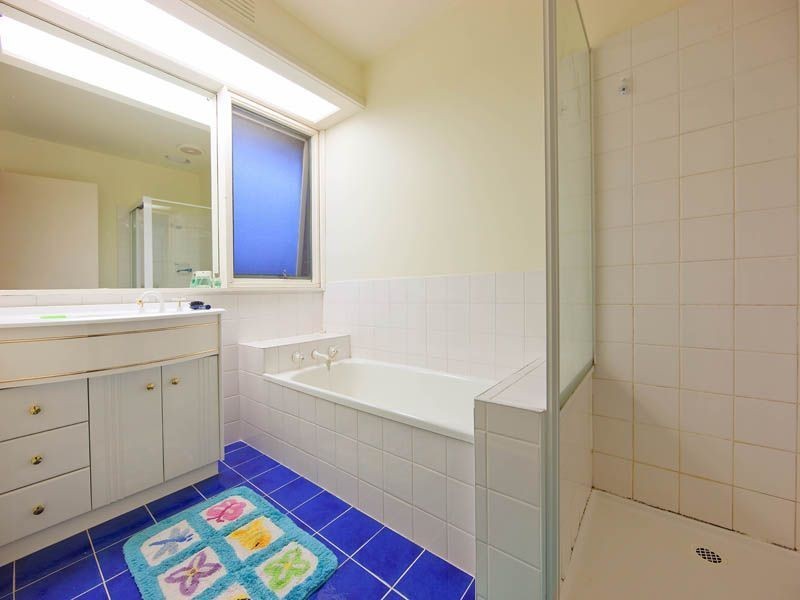 15 Narambi Crescent, Frankston VIC 3199