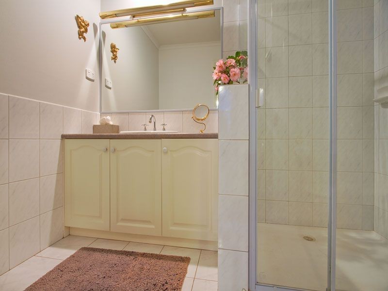 33 Woodside Avenue, Frankston South VIC 3199