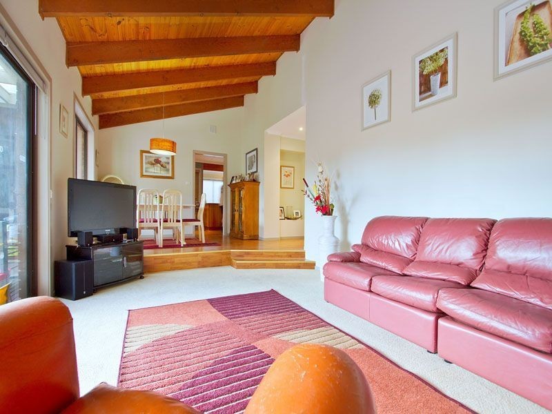 16 Brompton Close, Frankston South VIC 3199