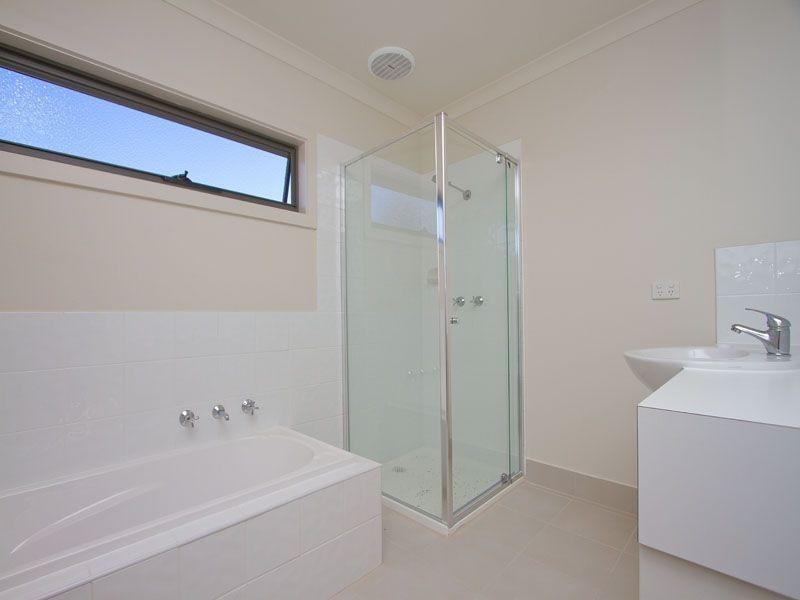 2/29 Culcairn Drive, Frankston South VIC 3199