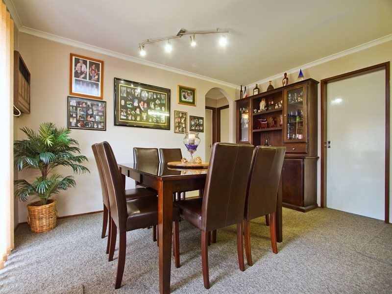 44 Grimwade Crescent, Frankston VIC 3199