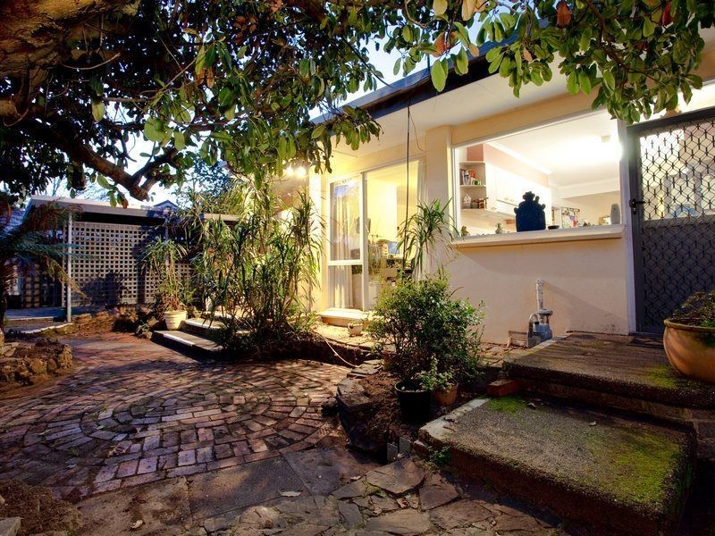 10 Woodlands Grove, Frankston South VIC 3199