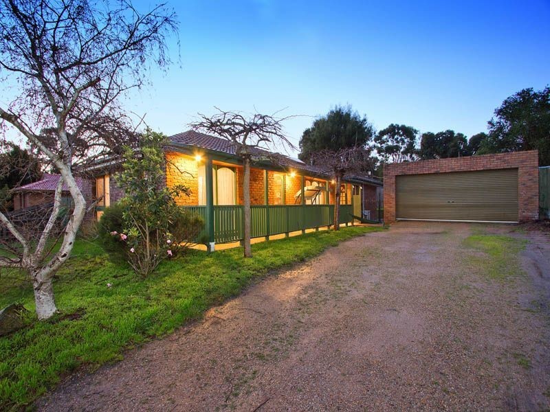 5 Melaleuca Court, Frankston VIC 3199