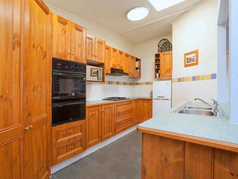 8 Camden Court, Frankston VIC 3199