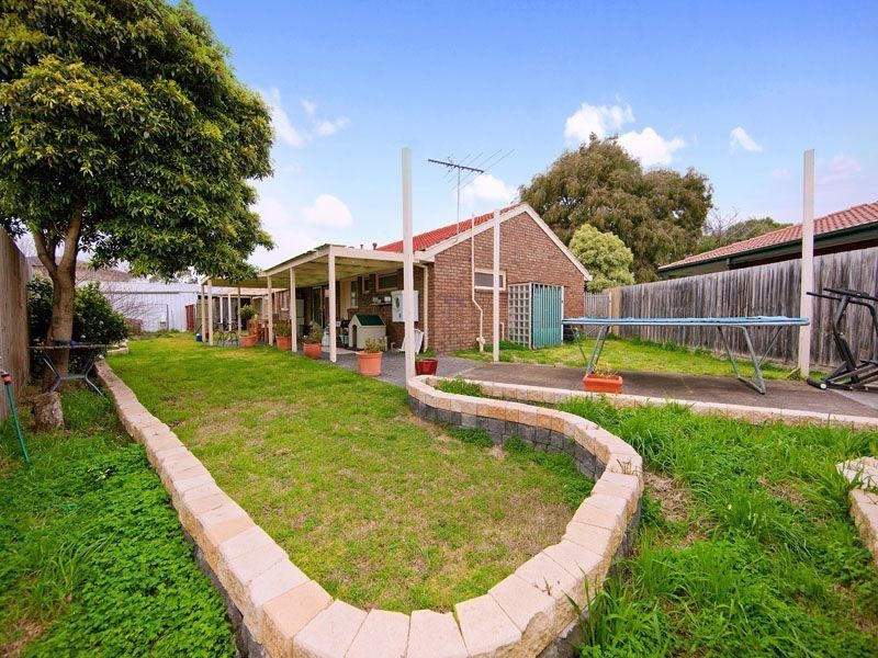4 Lytham Court, Frankston VIC 3199