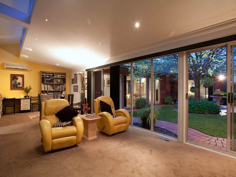 17 Guildford Close, Frankston VIC 3199