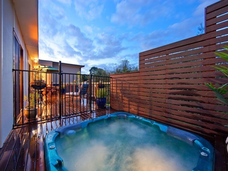 2 Winton Avenue, Frankston VIC 3199