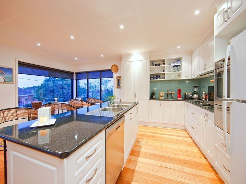 2 Winton Avenue, Frankston VIC 3199