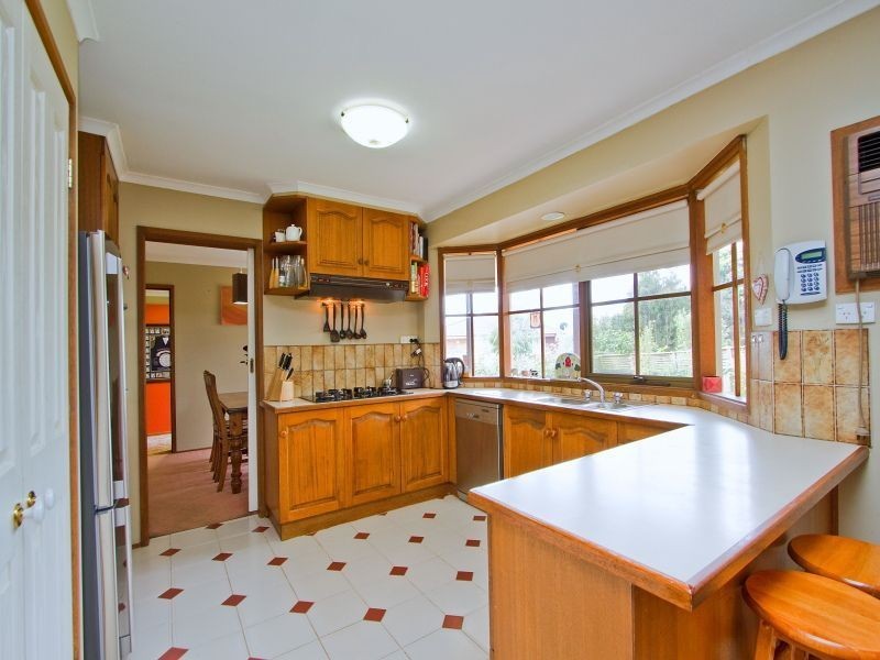 1 Mount Erin Crescent, Frankston South VIC 3199