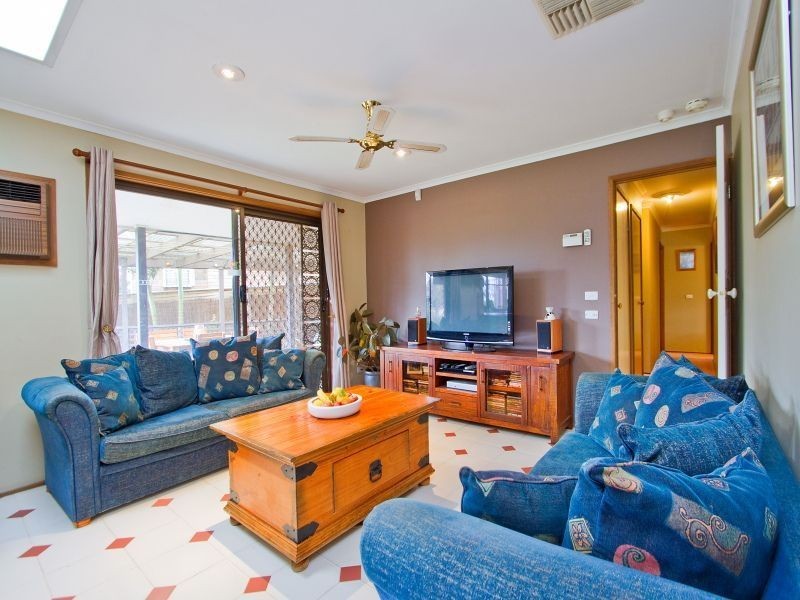 1 Mount Erin Crescent, Frankston South VIC 3199