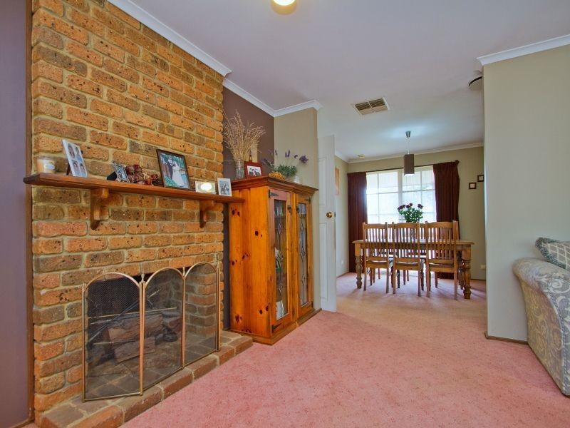 1 Mount Erin Crescent, Frankston South VIC 3199