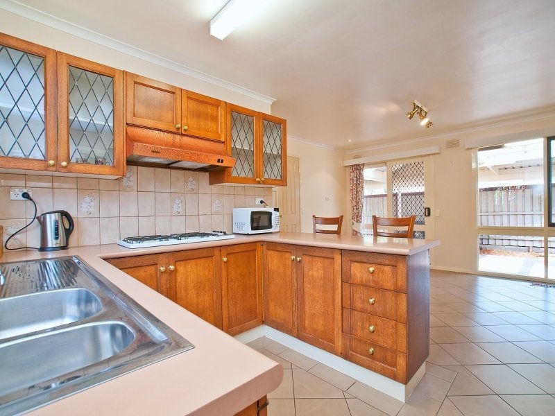 1 Limerwick Court, Frankston VIC 3199