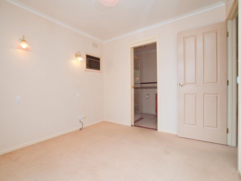 1 Limerwick Court, Frankston VIC 3199