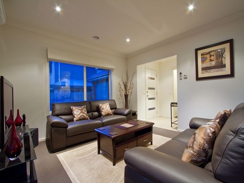 2/10 Cambridge Street, Frankston VIC 3199