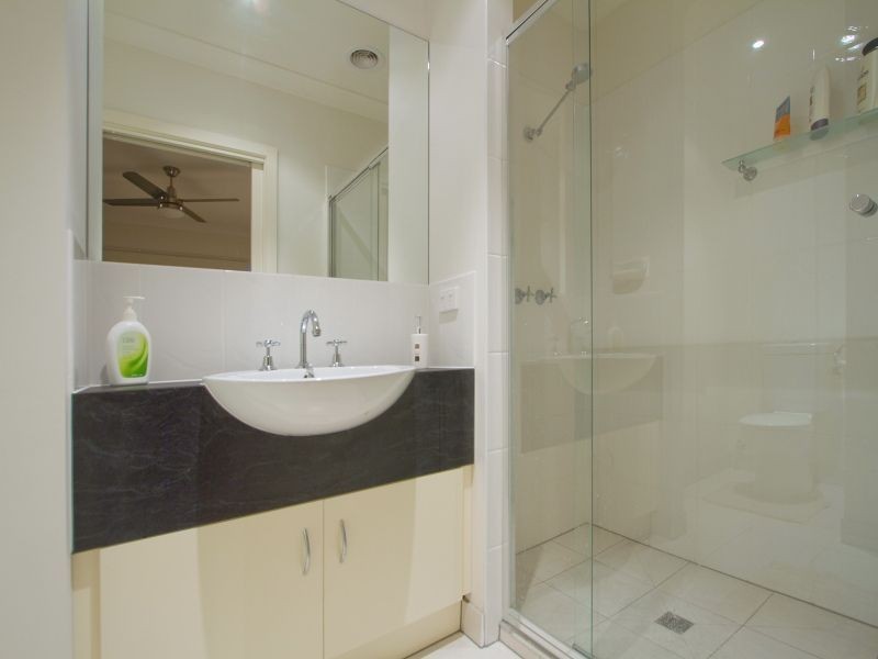 2/10 Cambridge Street, Frankston VIC 3199