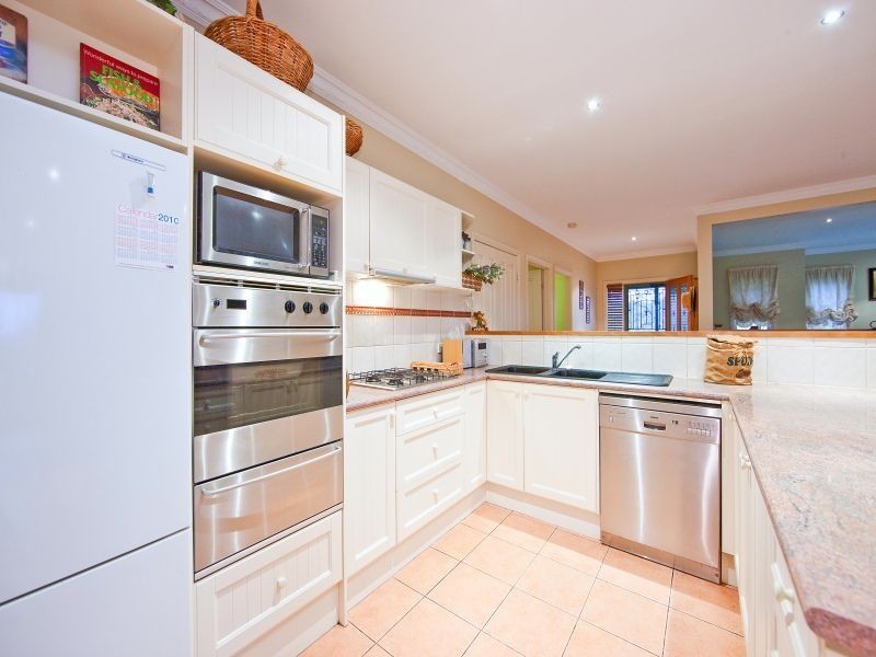 14 Woolmer Court, Frankston South VIC 3199