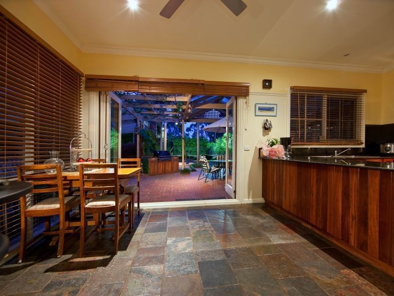 86 Woodside Avenue, Frankston South VIC 3199