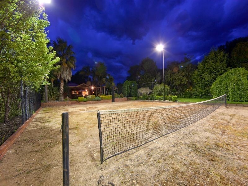 86 Woodside Avenue, Frankston South VIC 3199