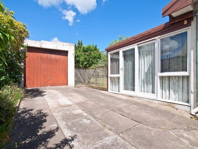 30 Heatherhill Road, Frankston VIC 3199
