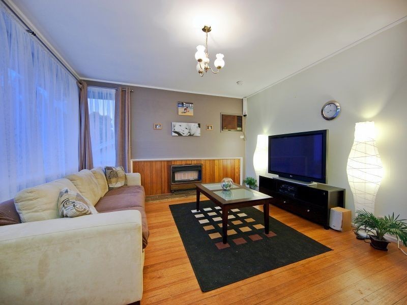 21 Berberis Crescent, Frankston VIC 3199